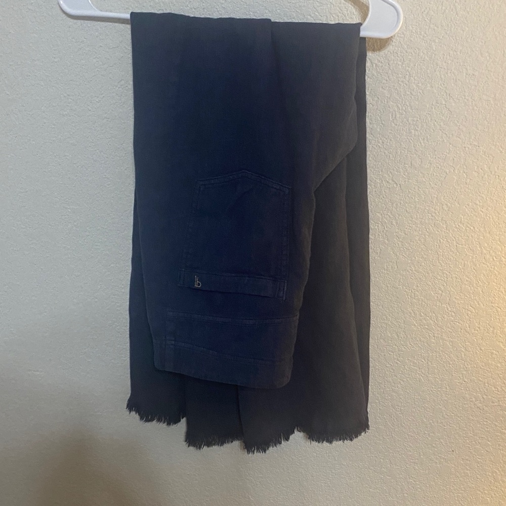 Pilcro Linen Blend Wide-Leg Fringe Hem Pants in Navy